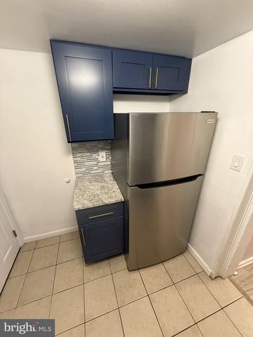 2048 N DARIEN ST, Philadelphia, PA 19122