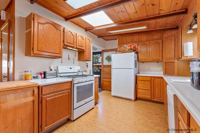 1808 S FIFTH AVE, Cheyenne, WY 82007