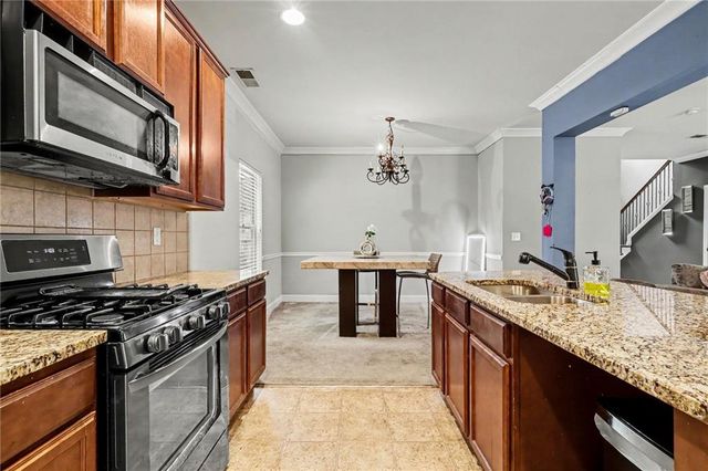 2780 Lakeview Walk, Decatur, GA 30035
