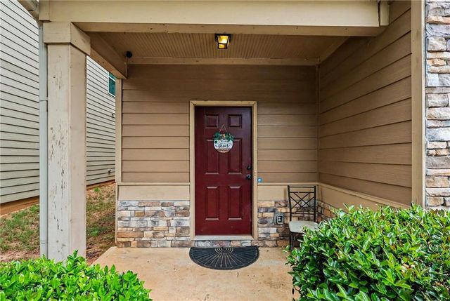 2780 Lakeview Walk, Decatur, GA 30035