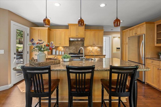 12609 Oak Cir, Grass Valley, CA 95945