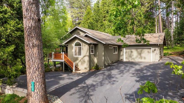 12609 Oak Cir, Grass Valley, CA 95945