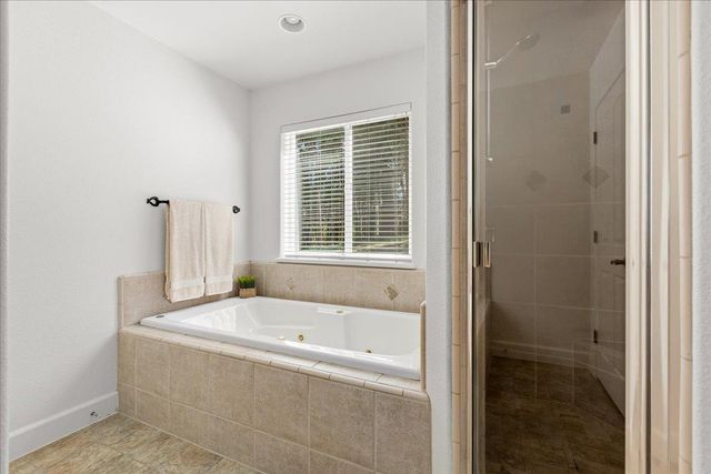 12609 Oak Cir, Grass Valley, CA 95945