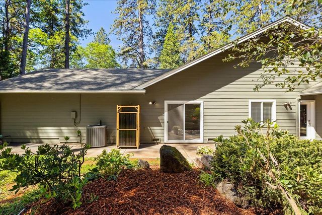 12609 Oak Cir, Grass Valley, CA 95945
