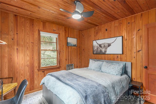 147 Azalea Drive, Maggie Valley, NC 28751