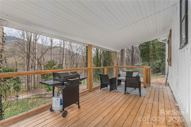 147 Azalea Drive, Maggie Valley, NC 28751