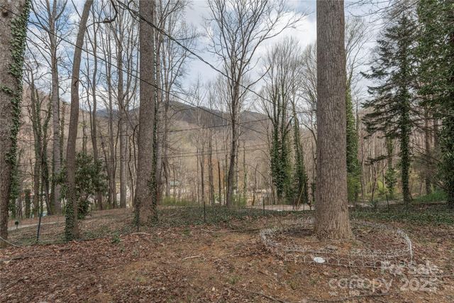 147 Azalea Drive, Maggie Valley, NC 28751