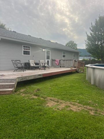 109 Dillon Court, Berea, KY 40403