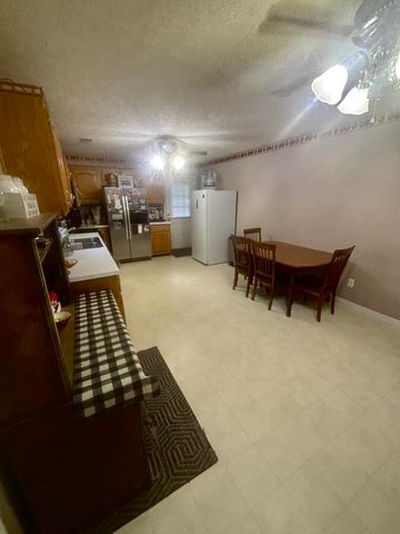 109 Dillon Court, Berea, KY 40403