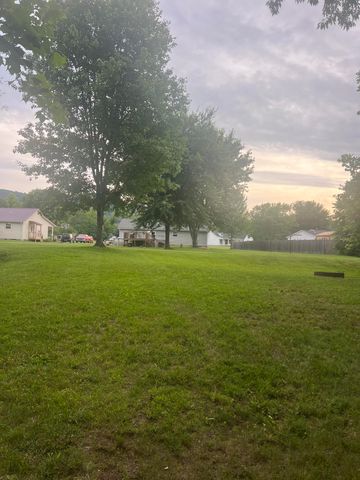109 Dillon Court, Berea, KY 40403