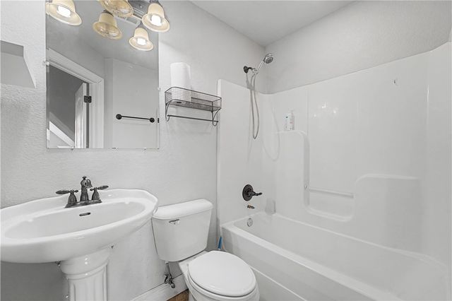 484 N Rocky Crossing, Fayetteville, AR 72704