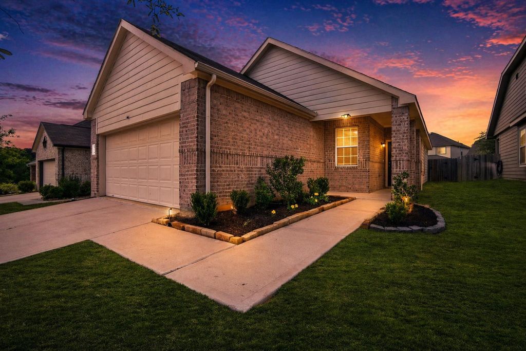 2734 Williams Grove Court, Conroe, TX 77304