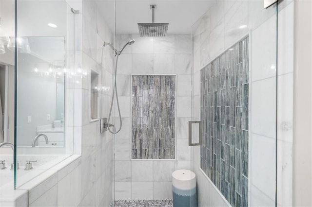 6313 Shoreland Circle, Buford, GA 30518