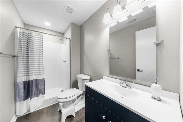 6313 Shoreland Circle, Buford, GA 30518