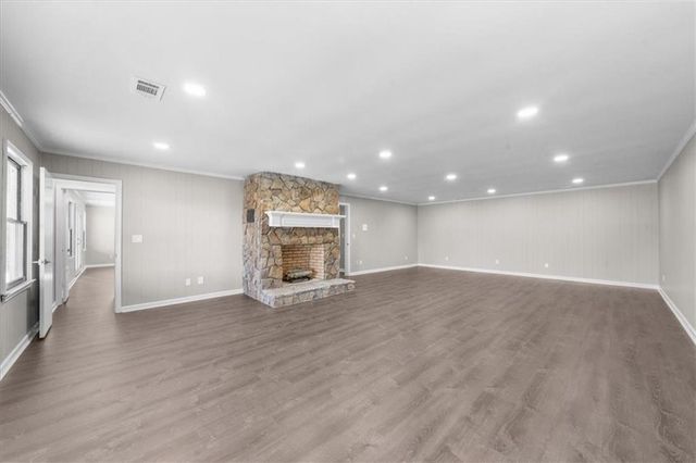 6313 Shoreland Circle, Buford, GA 30518