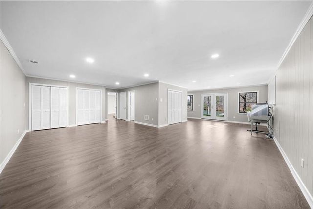 6313 Shoreland Circle, Buford, GA 30518