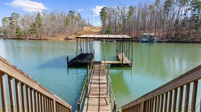6313 Shoreland Circle, Buford, GA 30518