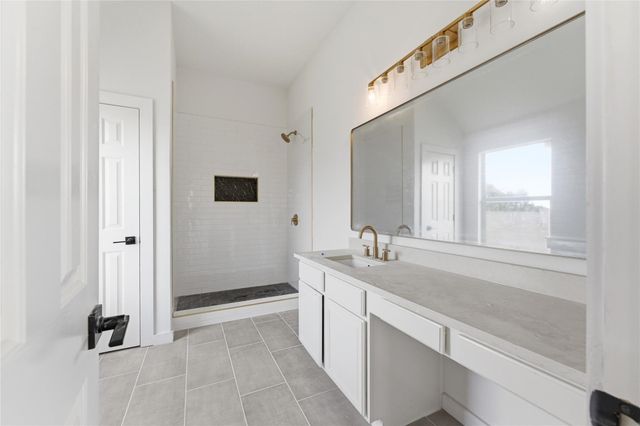 7301 Tin Cup Drive, Arlington, TX 76001