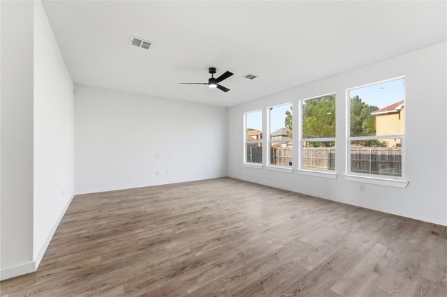 7301 Tin Cup Drive, Arlington, TX 76001