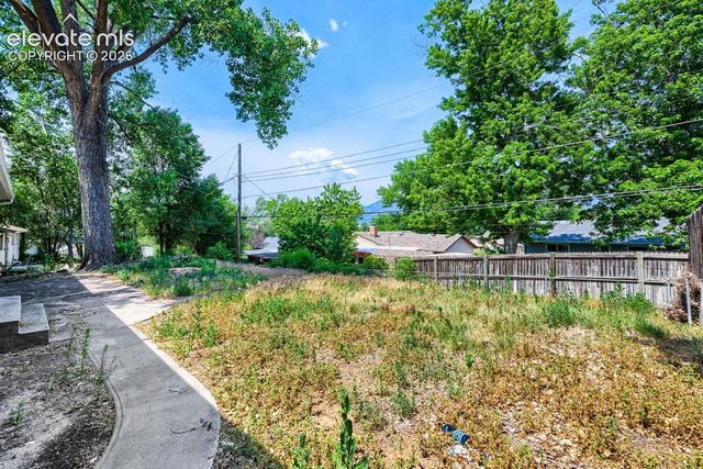244 Everett Drive, Colorado Springs, CO 80911