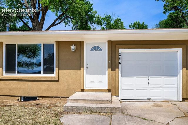 244 Everett Drive, Colorado Springs, CO 80911