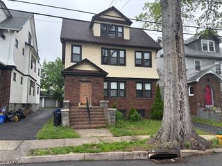 27 Cleveland Ave, Newark City, NJ 07106