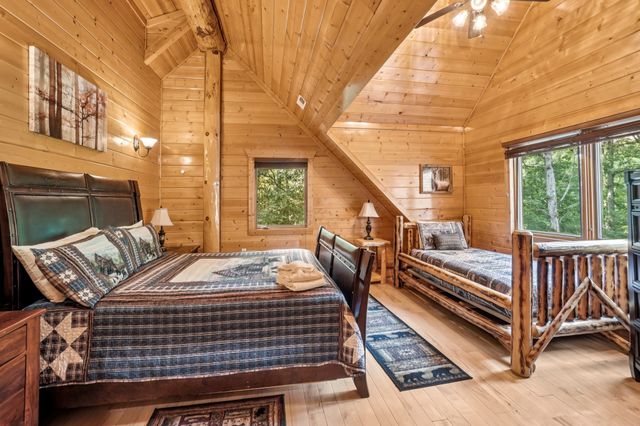 641 Pinnacle Vista Rd, Gatlinburg, TN 37738