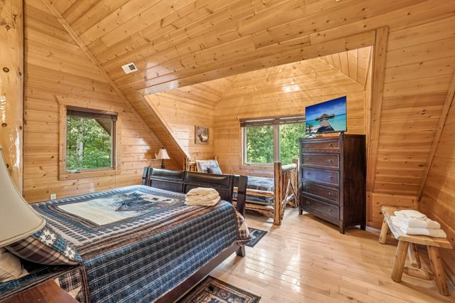 641 Pinnacle Vista Rd, Gatlinburg, TN 37738