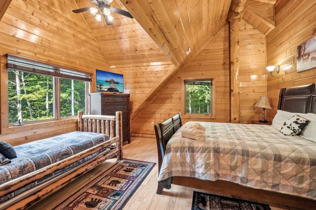 641 Pinnacle Vista Rd, Gatlinburg, TN 37738