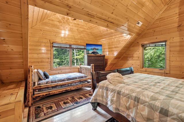 641 Pinnacle Vista Rd, Gatlinburg, TN 37738