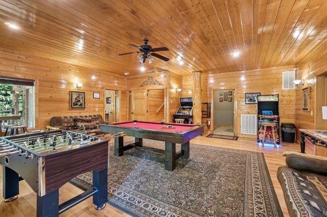641 Pinnacle Vista Rd, Gatlinburg, TN 37738