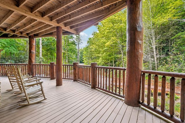 641 Pinnacle Vista Rd, Gatlinburg, TN 37738