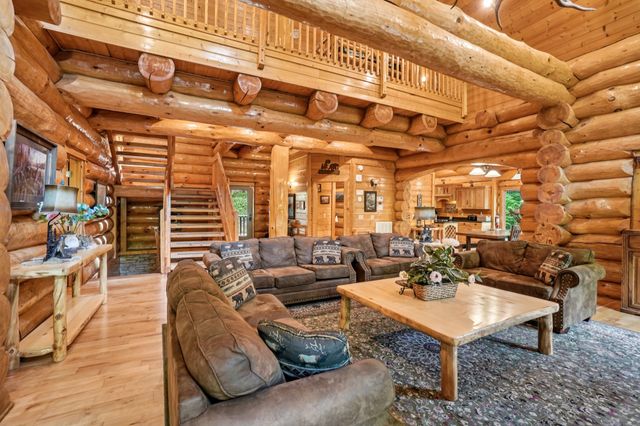 641 Pinnacle Vista Rd, Gatlinburg, TN 37738