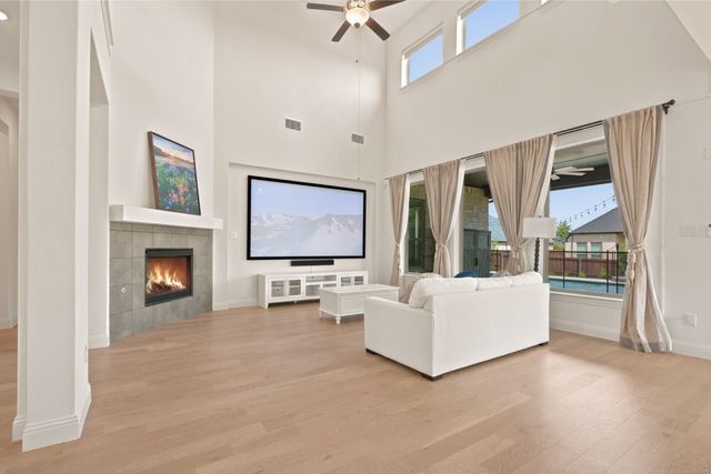 1902 Hamilton Park Drive, Mansfield, TX 76063