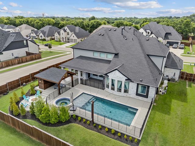 1902 Hamilton Park Drive, Mansfield, TX 76063