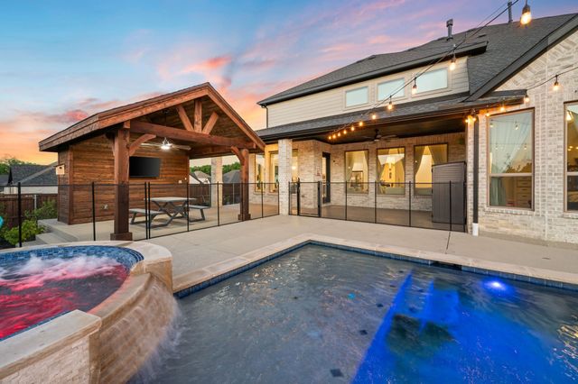 1902 Hamilton Park Drive, Mansfield, TX 76063