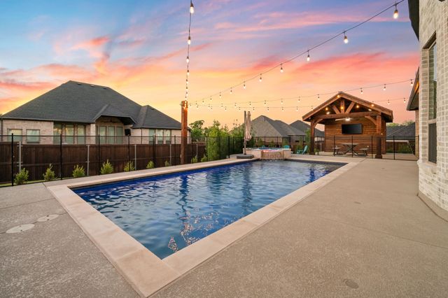 1902 Hamilton Park Drive, Mansfield, TX 76063