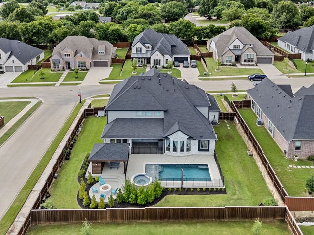 1902 Hamilton Park Drive, Mansfield, TX 76063