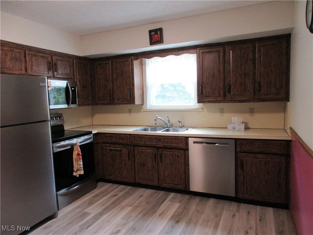 631 W 8th Street, Salem, OH 44460