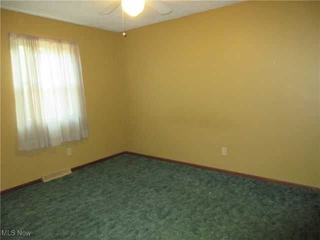 631 W 8th Street, Salem, OH 44460