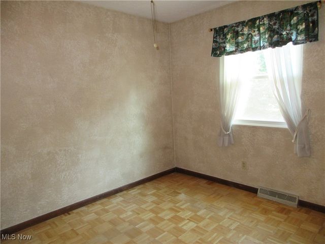 631 W 8th Street, Salem, OH 44460