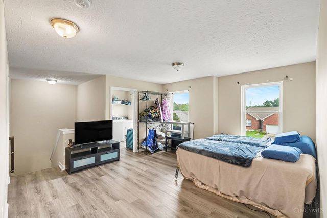 3605 Hader, Cincinnati, OH 45211