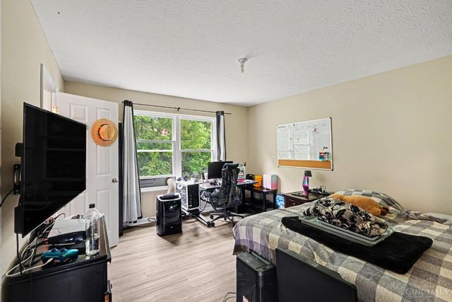 3605 Hader, Cincinnati, OH 45211