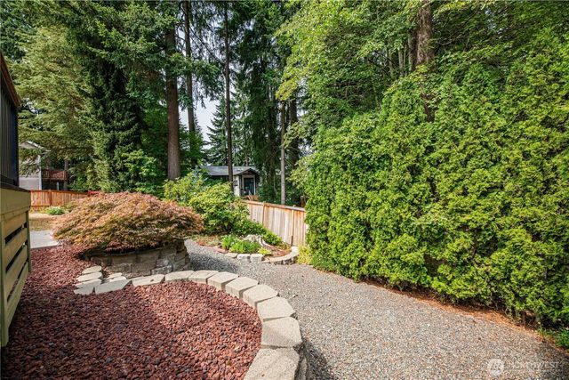 10310 117th Place NE, Kirkland, WA 98033
