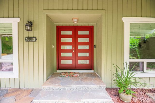 10310 117th Place NE, Kirkland, WA 98033