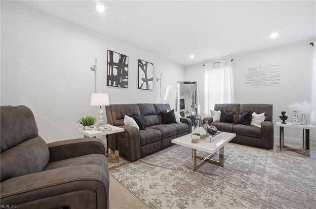 177 Spring Grove WAY, Smithfield, VA 23430