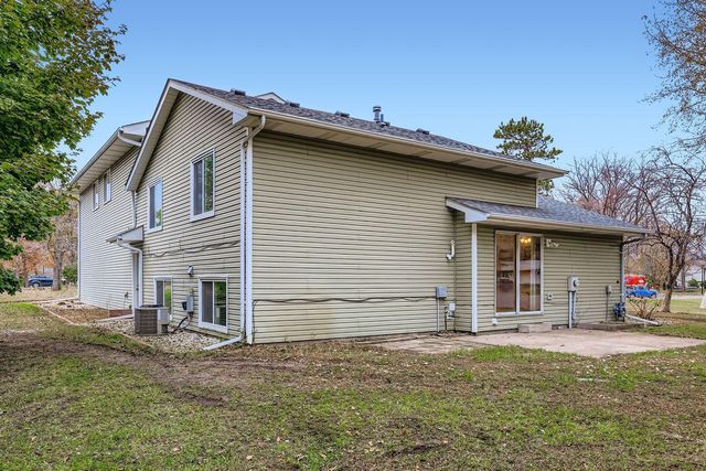 110 Powell Circle E, Big Lake, MN 55309