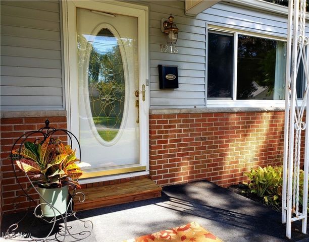 1215 30th Street, Parkersburg, WV 26104