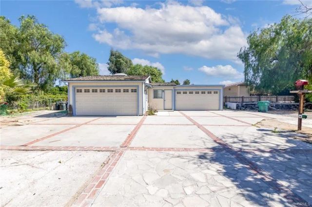 42269 Whittier Avenue, Hemet, CA 92544