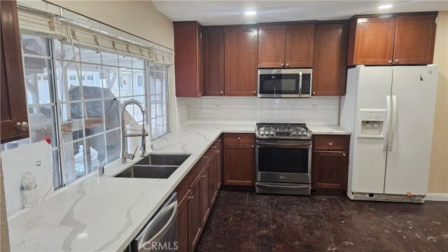 42269 Whittier Avenue, Hemet, CA 92544